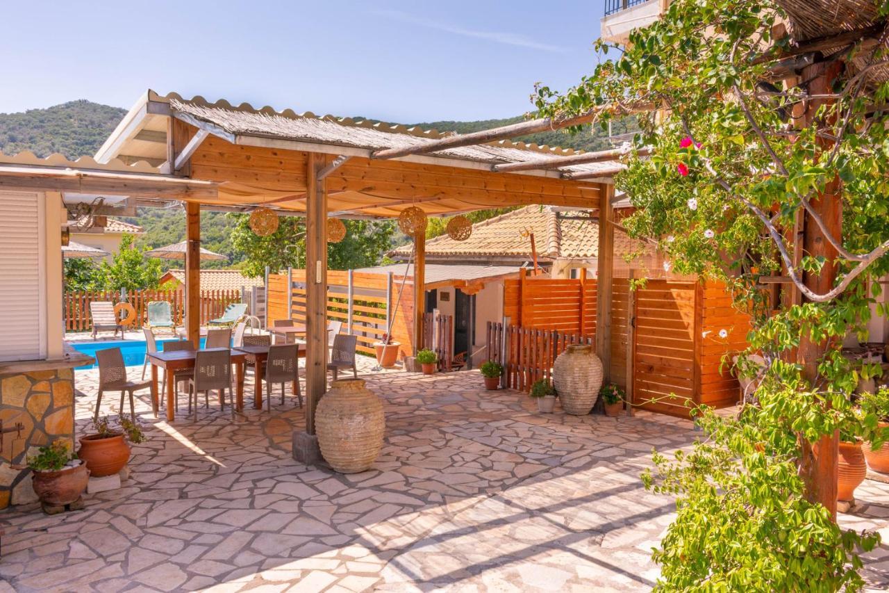 Apagio Apartments Mikros Gialos Extérieur photo