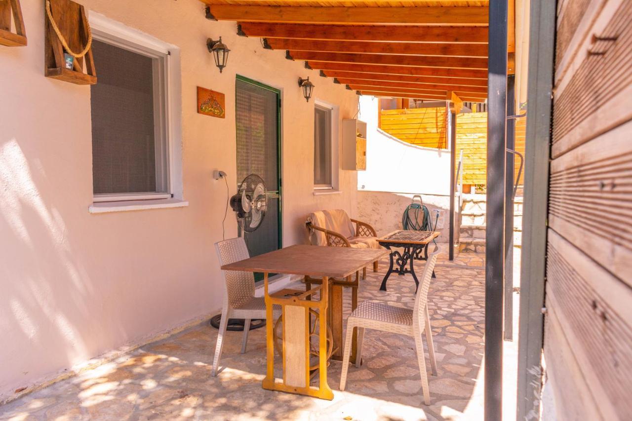 Apagio Apartments Mikros Gialos Extérieur photo