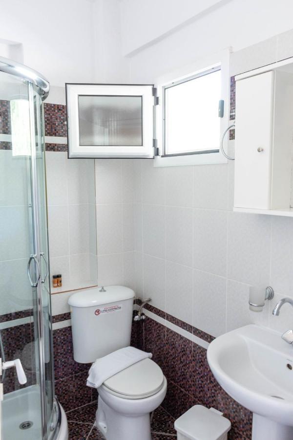 Apagio Apartments Mikros Gialos Extérieur photo
