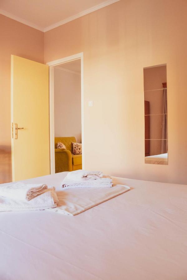 Apagio Apartments Mikros Gialos Extérieur photo